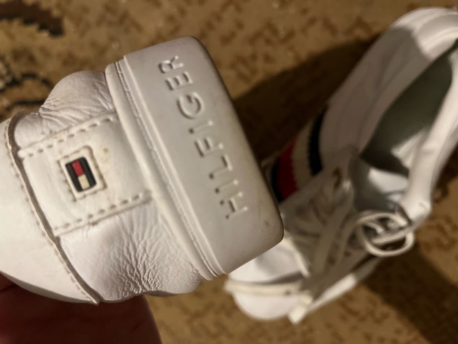 Adidasi  de la Tonny Filfiger