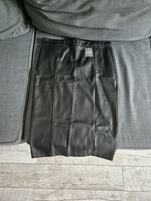 Fusta creion noua etichetă Măsura 38 imitație piele Kiabi