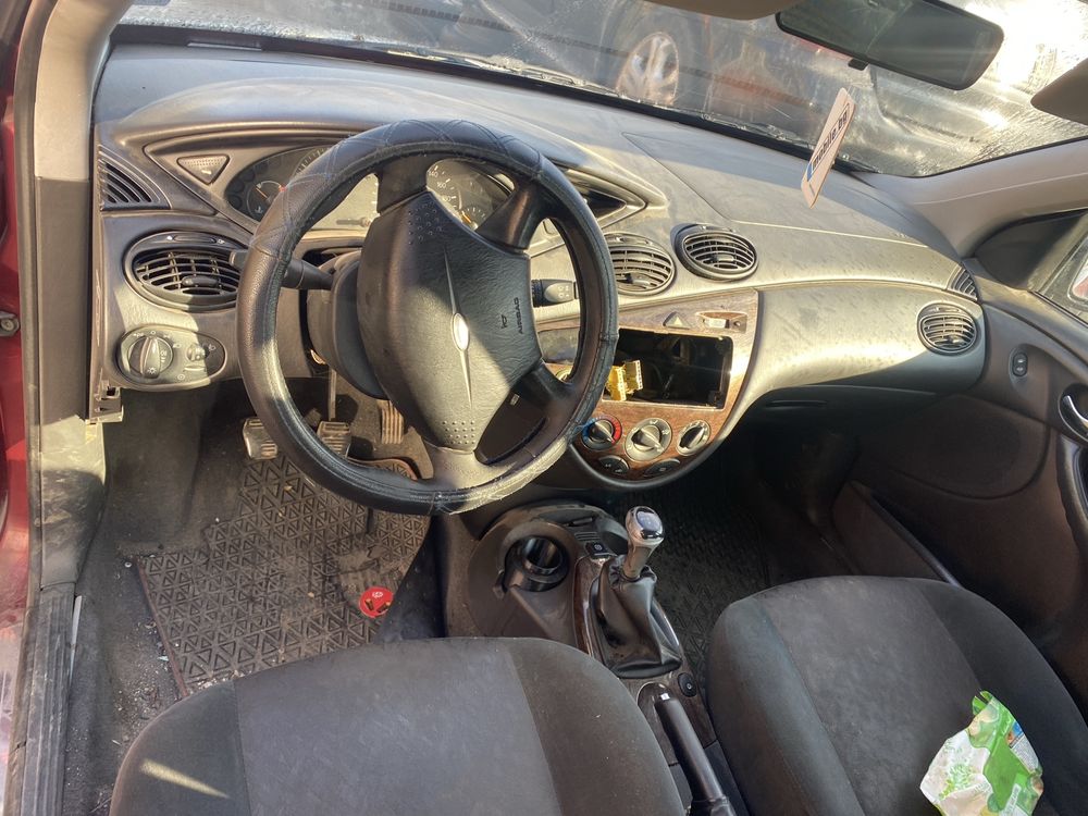 ford focus 2000 1.8 на части
