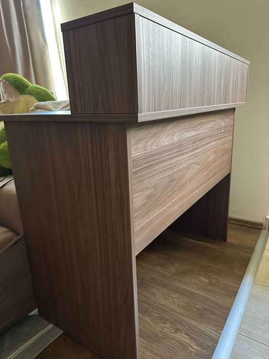 Vând birou (făcut la comandă)