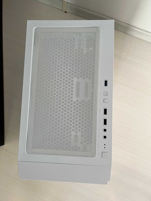 Vand PC i5-9400f, 16GB DDR4, RX 570 8GB, 256GB SSD, 2TB HDD--1500 Ron