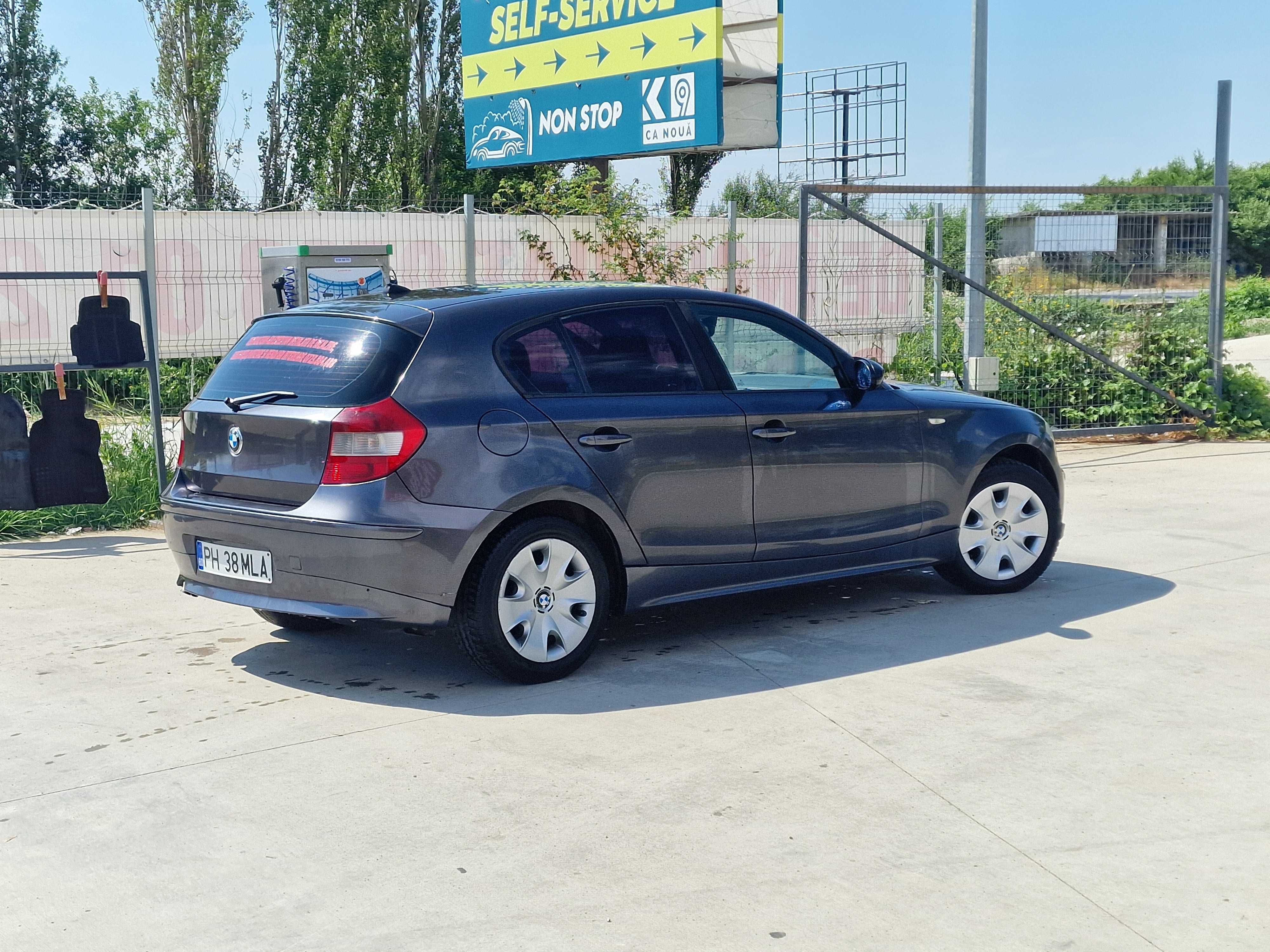 BMW seria1 an 2005 pret 2300€ NEGOCIABIL