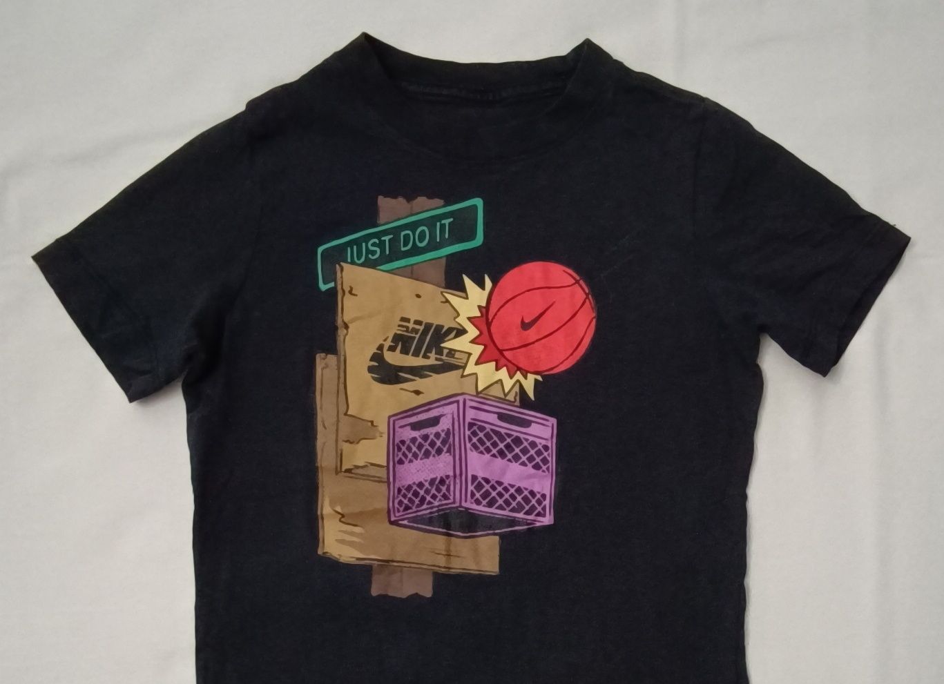 Nike Sportswear Tee оригинална тениска ръст 128-137см Найк фланелка