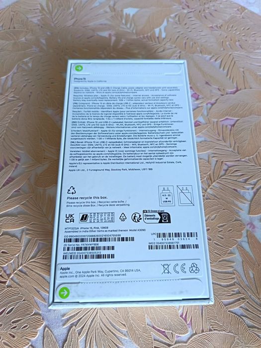 iPhone 15 Pink 128 GB Sigilat Neverlocked 

Culoare: Blue 
Produs nou,