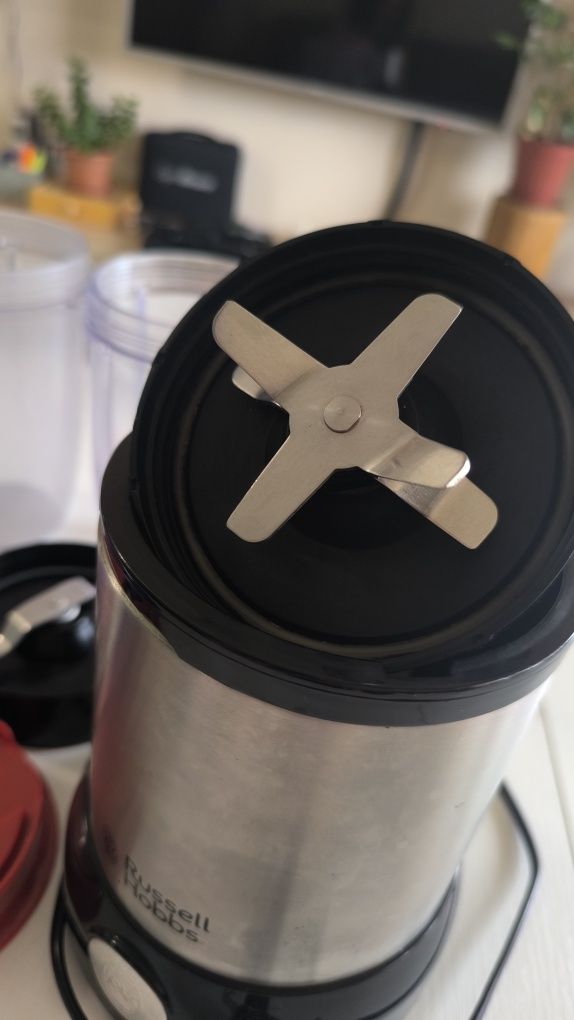 Блендер Russell Hobbs
