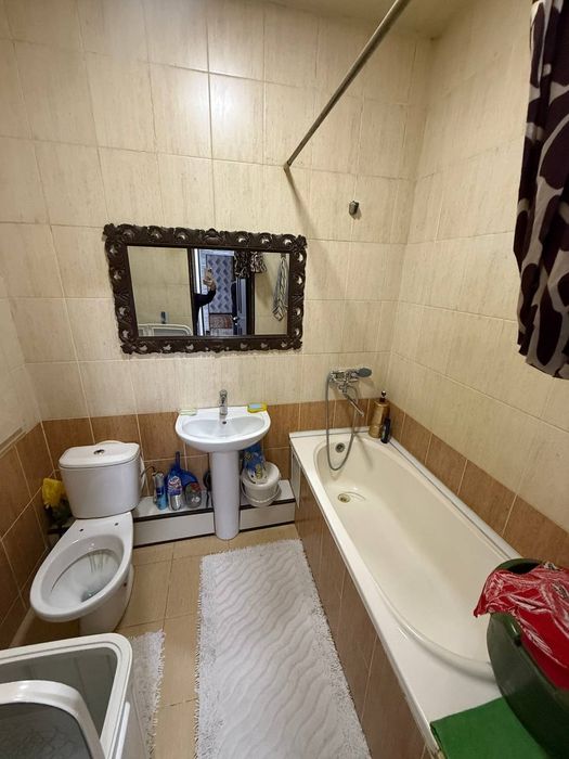 "Sergili" sputnik 16a 2 Xonali uy sotiladi!!