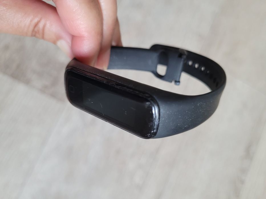 Браслет Galaxy Fit2.