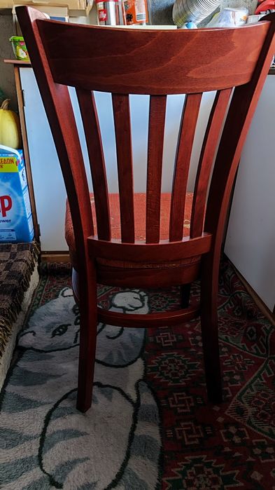 4 трапезни стола от масив