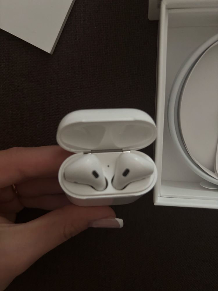 AirPods 1-ва генерация
