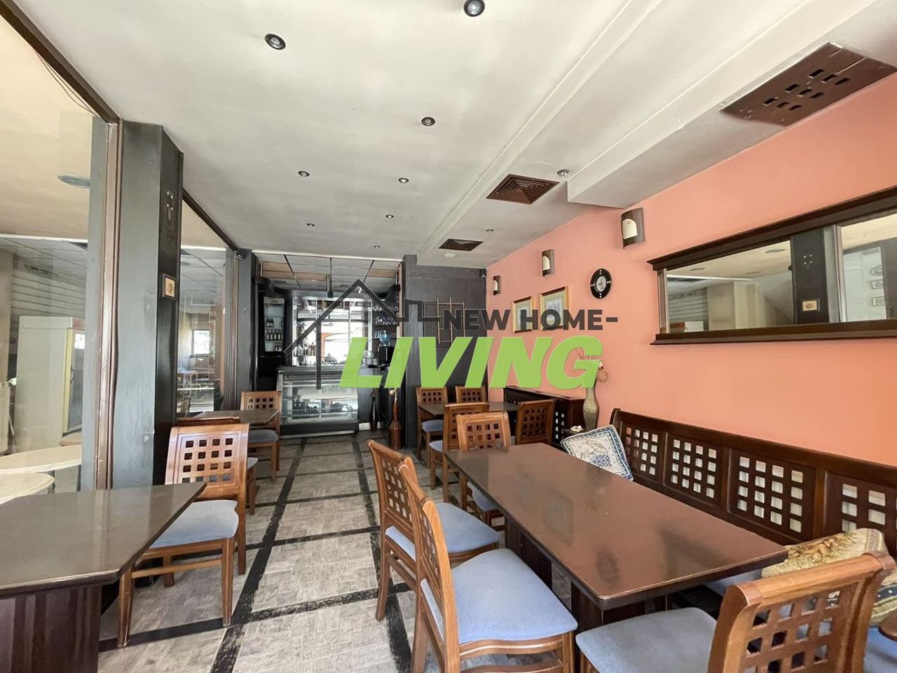 Продава се Къща в Чепеларе - 900 кв.м за 500 €/кв.м - Снимка #12