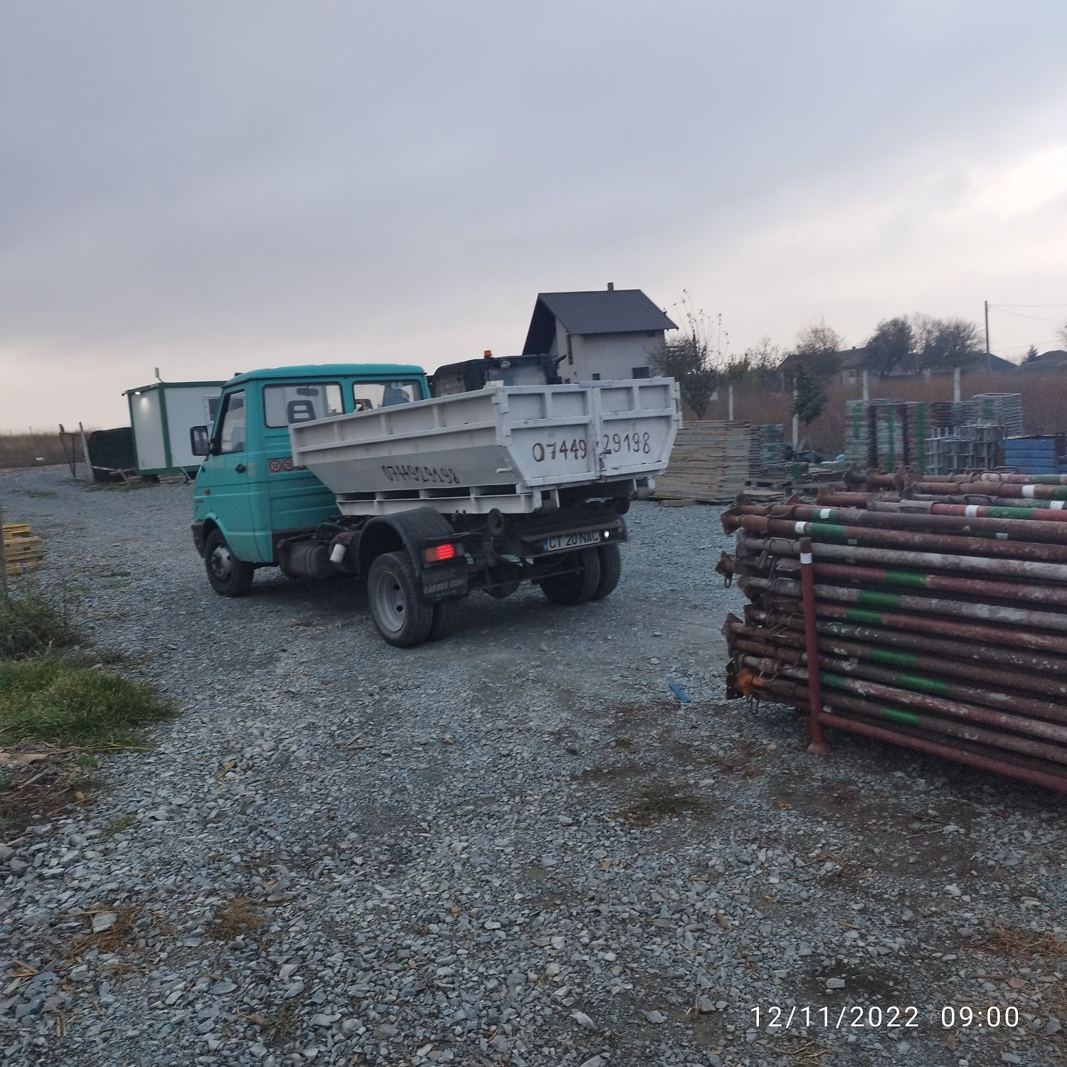 Transport marfa mobila lemne nisip piatra container moloz bena moluz