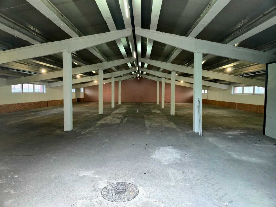 Hala de închiriat Baia Mare—acces TIR, curent trifazic, birou și pază