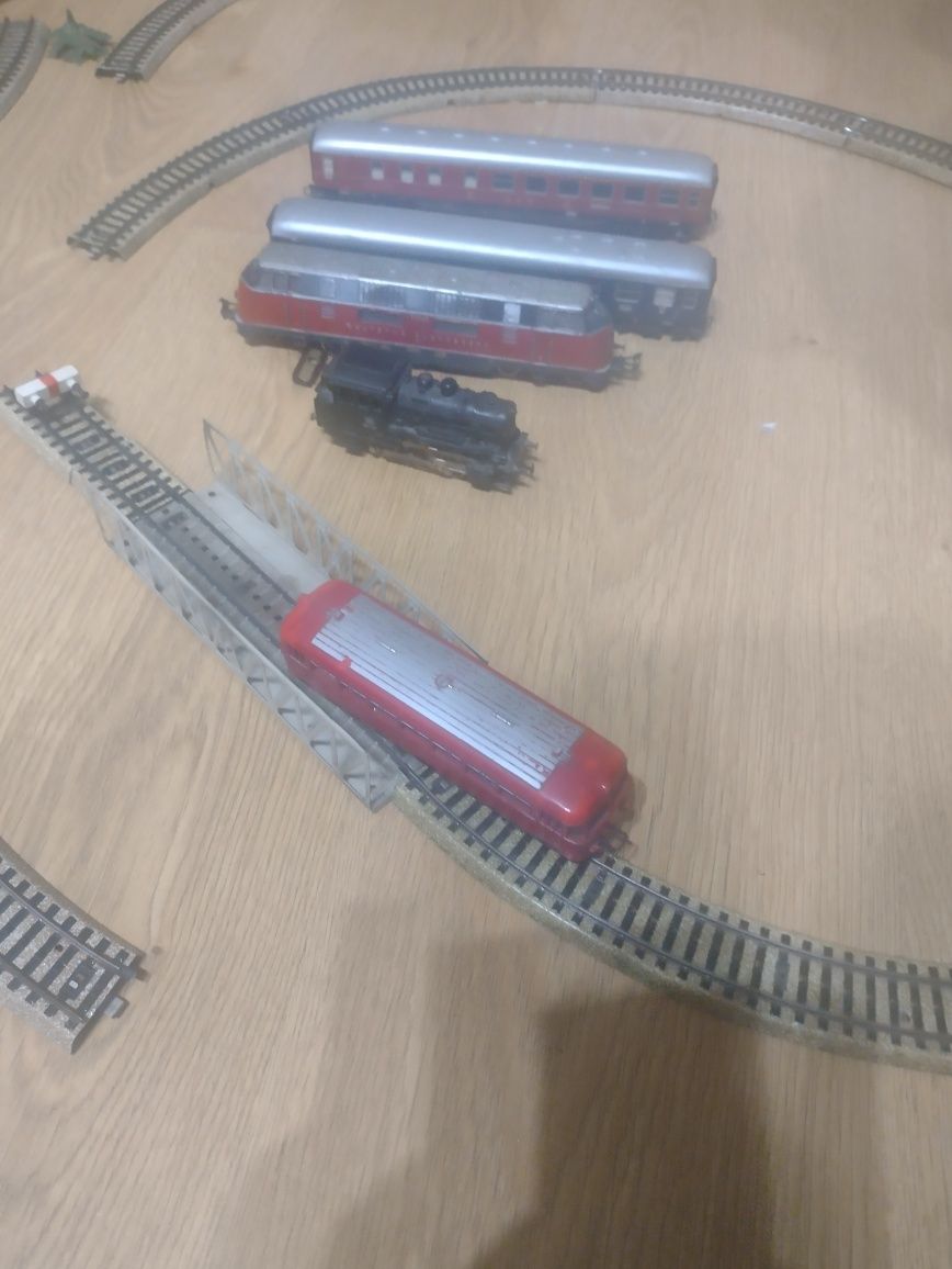 Locomotive și vagoane