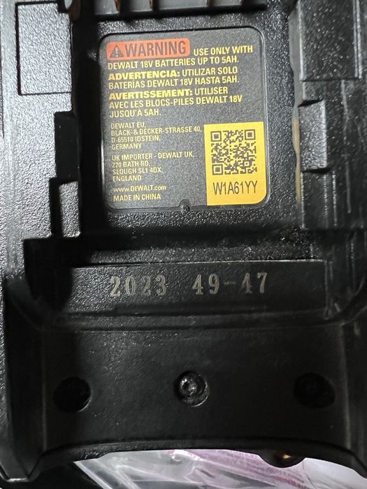 Nivelă laser rază verde DeWalt DCLE34031 XR 18V