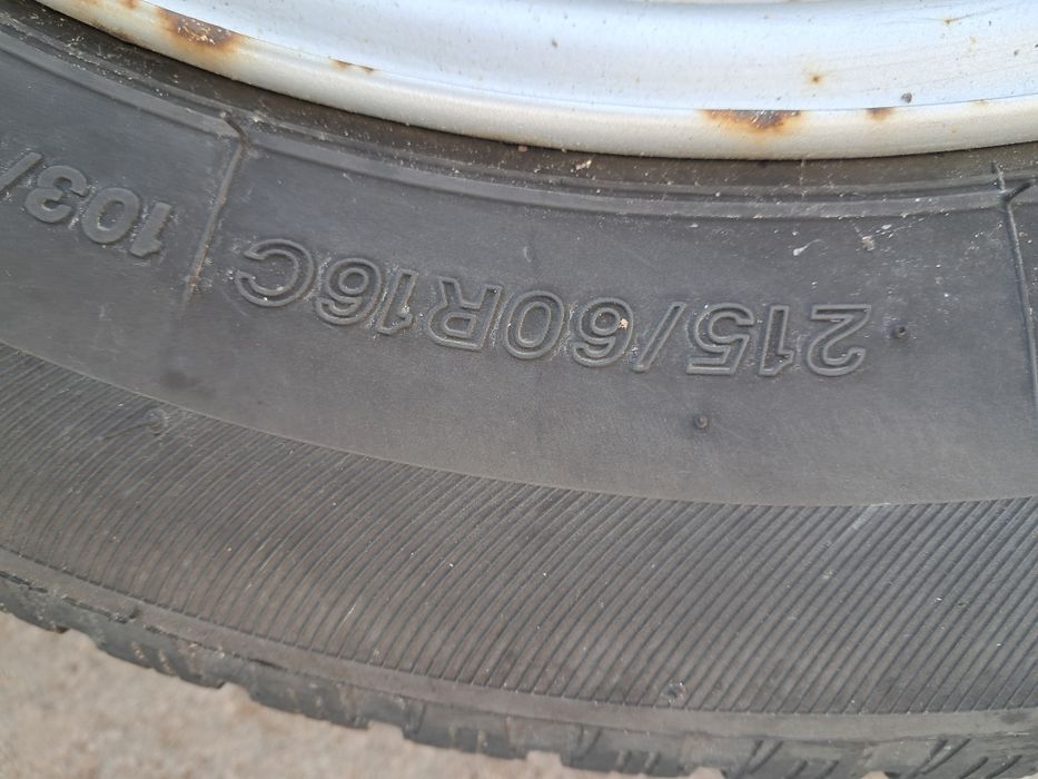 Гуми с джанти ЗИМНИ Fiat Scudo 2010г 215/60/16С