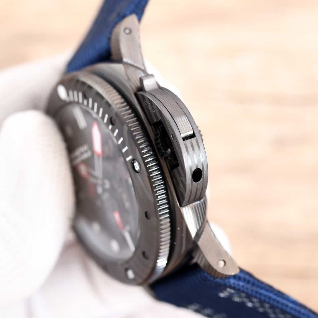 Panerai Submersible S Brabus Experience cu mecanism automat