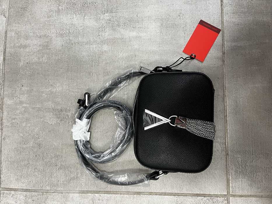 Geantă Mario Valentino, model crossbody, culoare neagră.