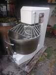 Malaxor 135 L.. Preț 7000 lei