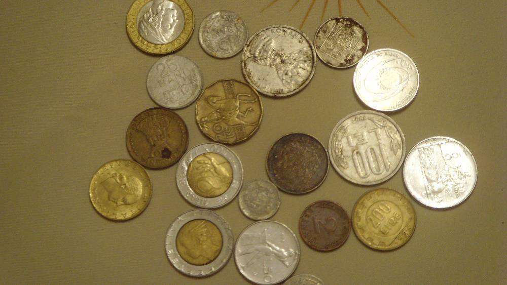 Monede si bacnote vechi (majoritatea din vremea comunista)