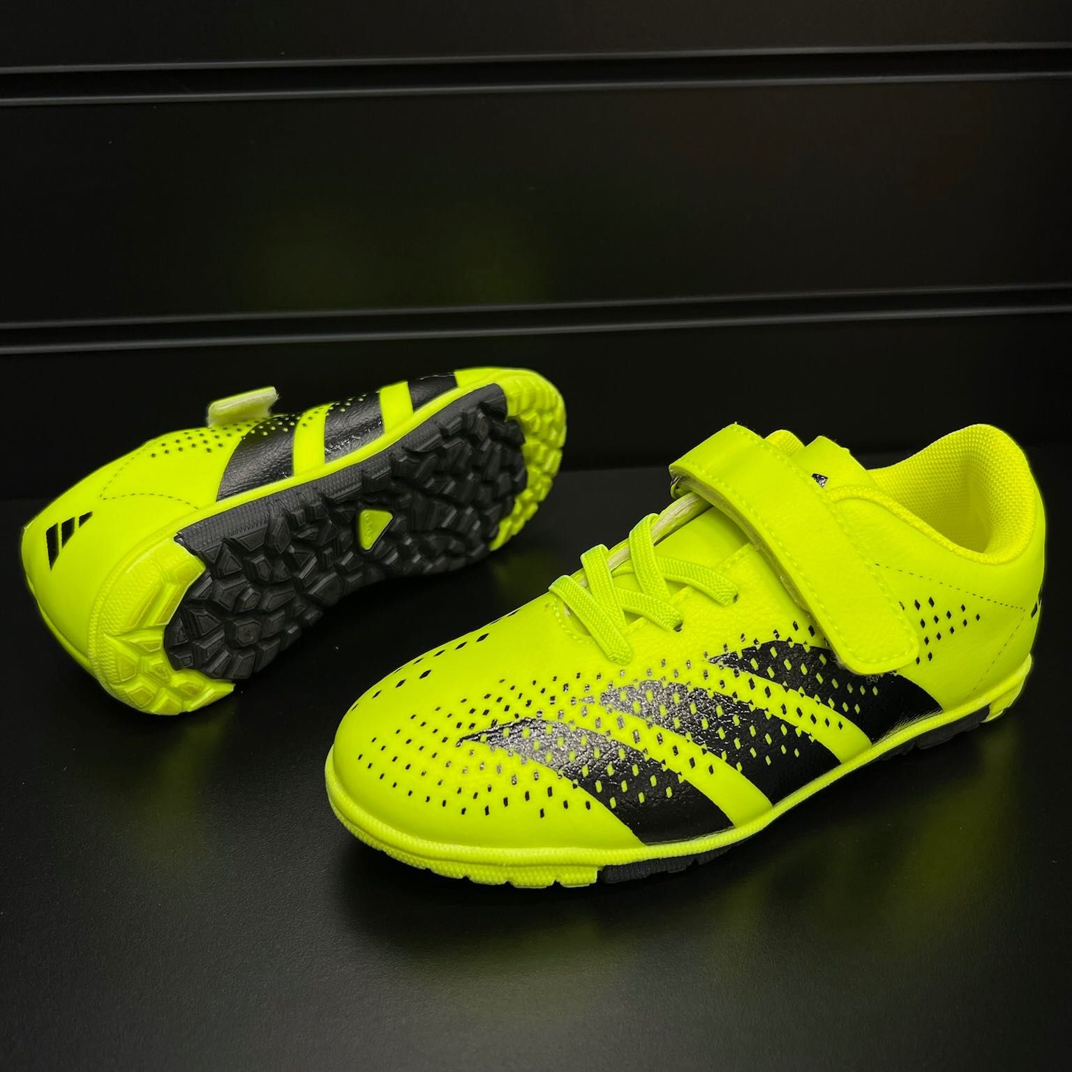 Детские бутсы/сороконожки Adidas Predator на липучке с 27 размера