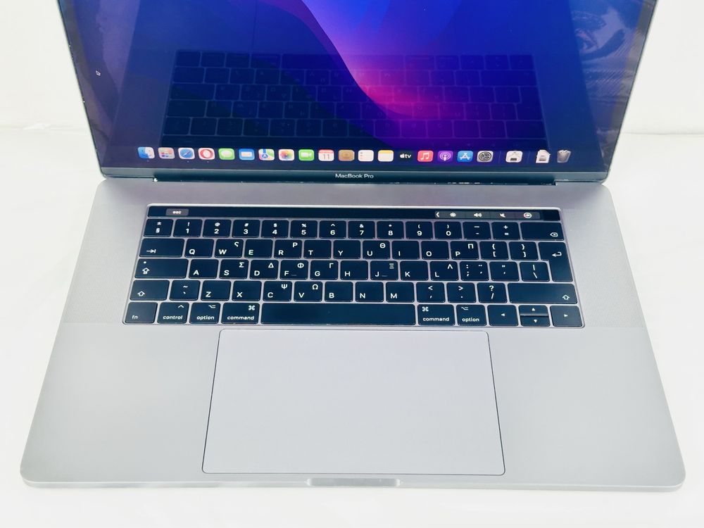 Apple MacBook Pro 15" 2018 i9 2.3Ghz 16RAM 256GB Гаранция!