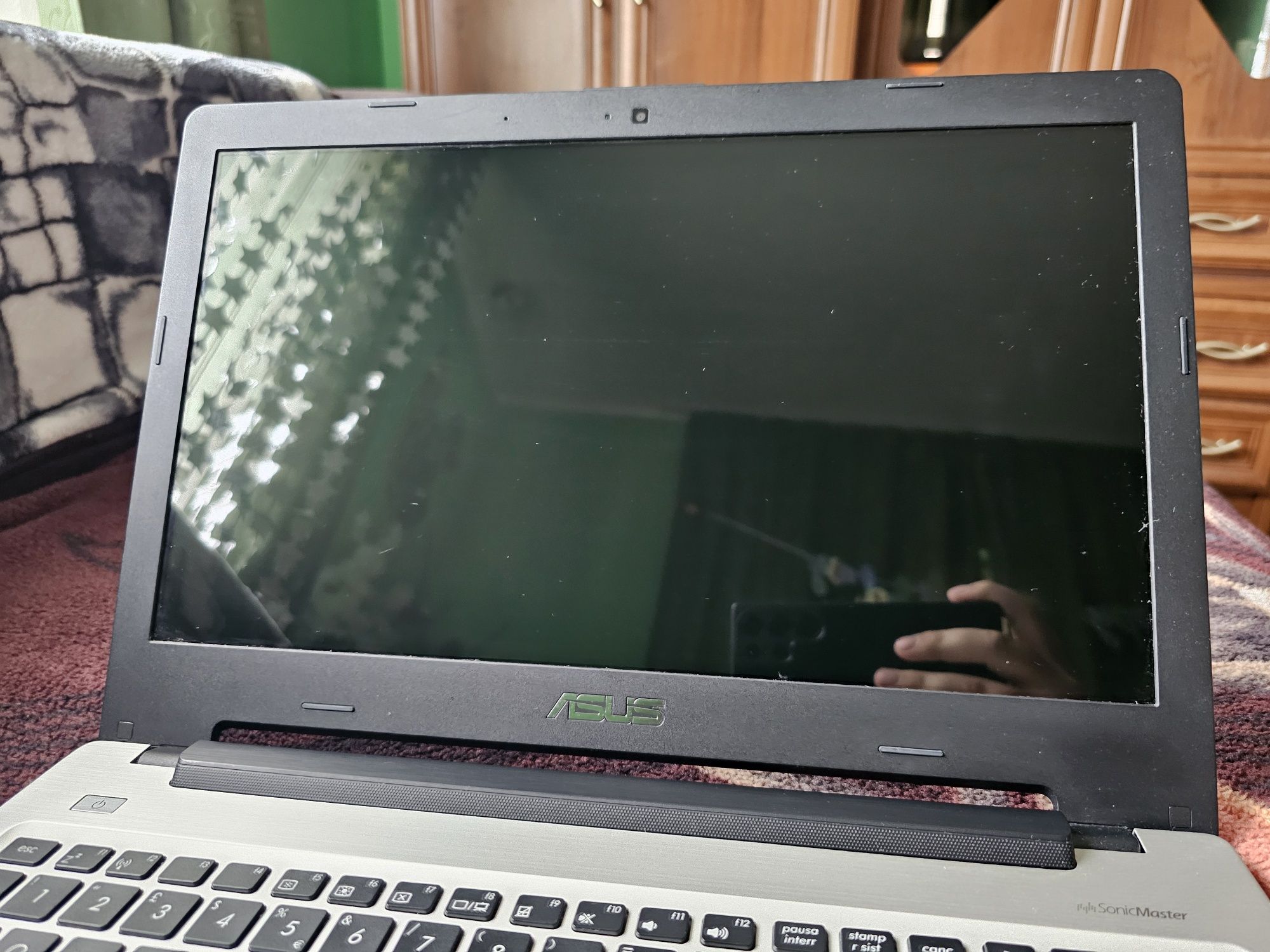 Vand Laptop Asus