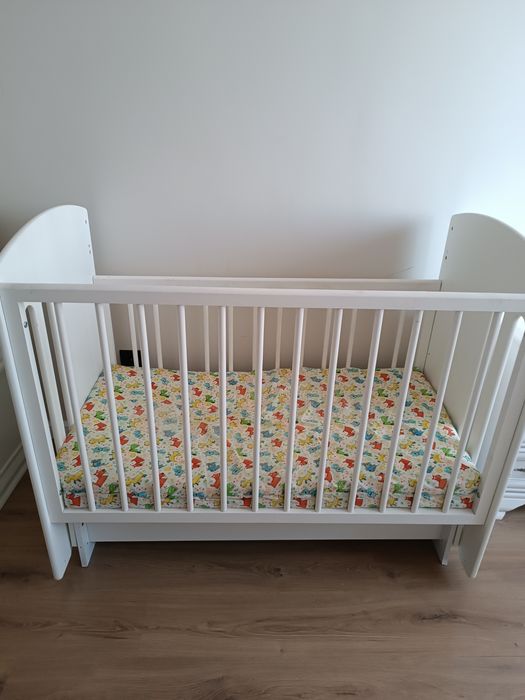 Детская кровать-манеж