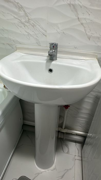 Раковина 60 см. Смесительмен бірге