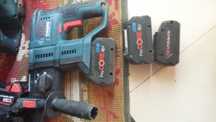 Vînd baterie POWERWORKS-dual voltage 24/48V şi lanternà-stație acumula
