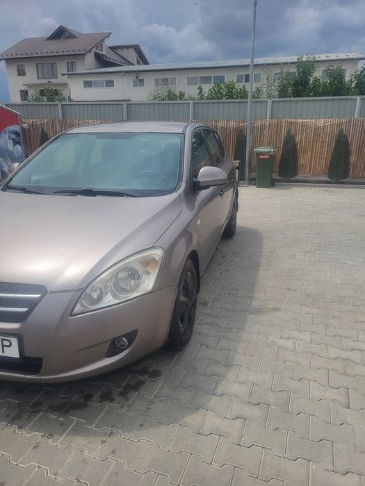 Kia Ceed 2008 motor 1.6