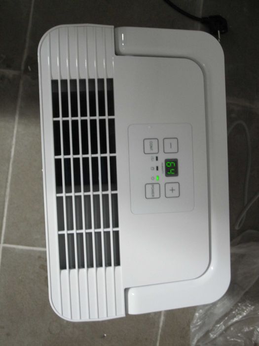 Dezumidificator Comfee MDDN-12DEN7 până la 20 m²/50 m³