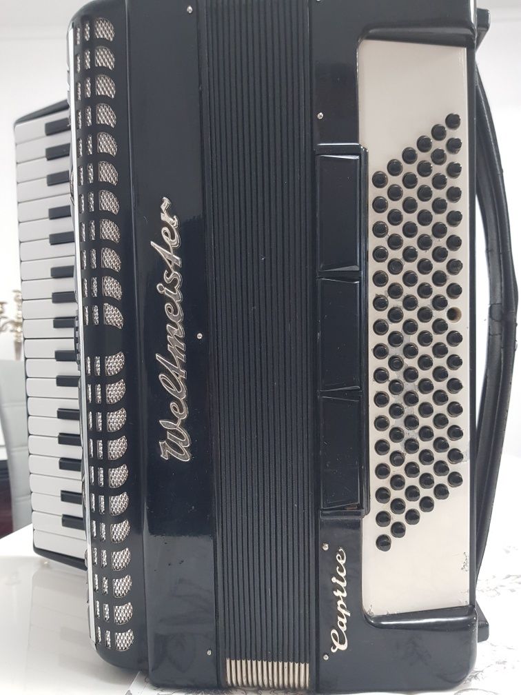 Acordeon Weltmeister Caprice 96b