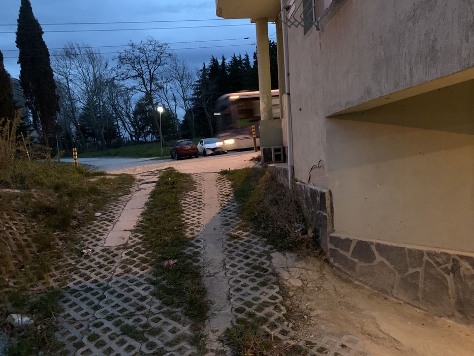 Подземно паркомясто ж.к. Бриз