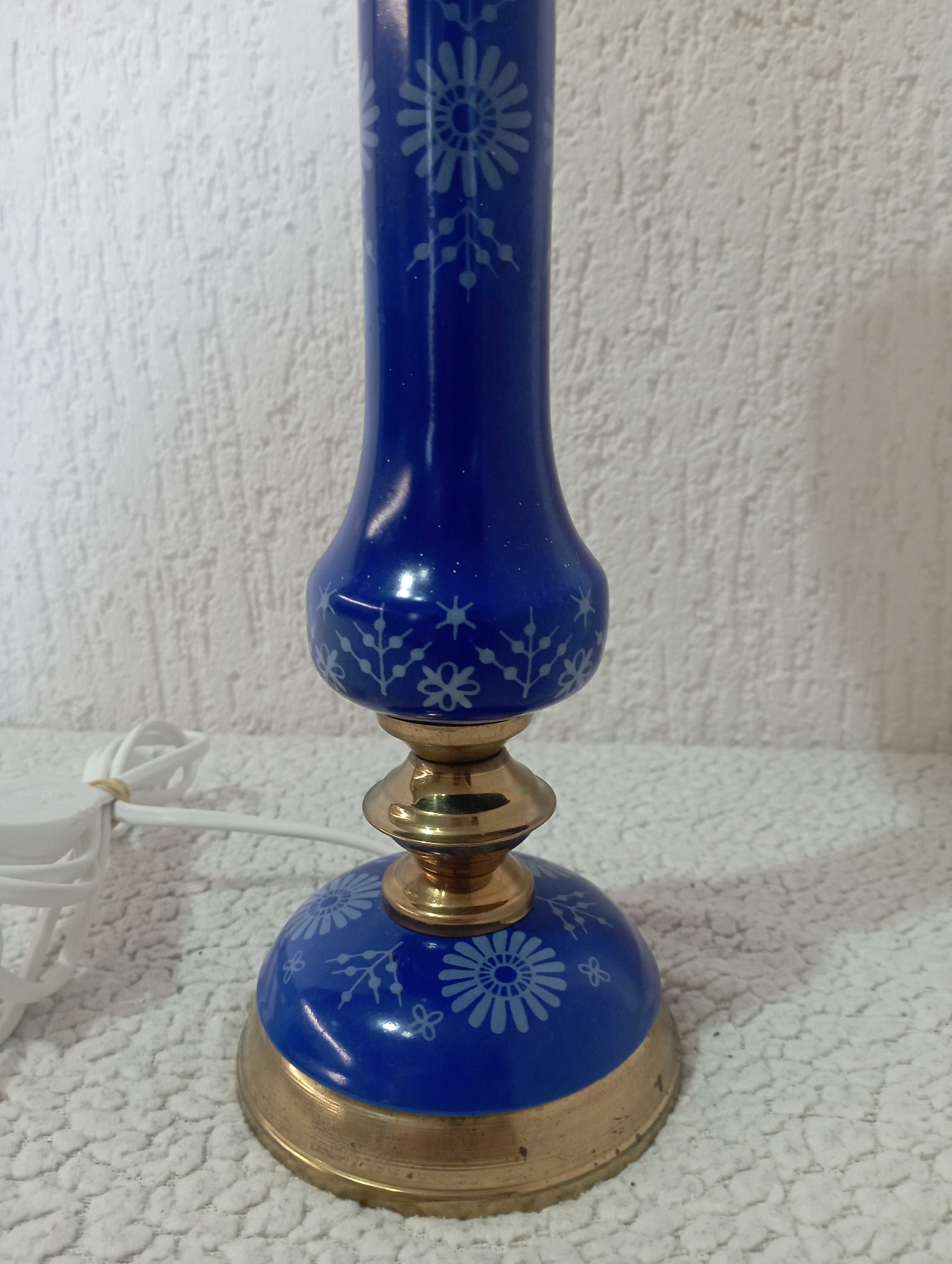 Лампа лампи лампа лампи