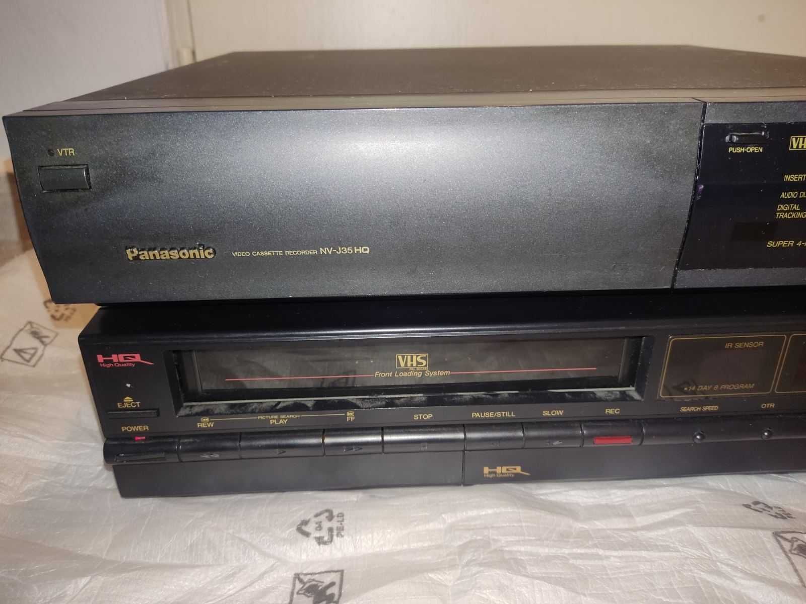 Два неработещи видео касетофона - VCR VHS