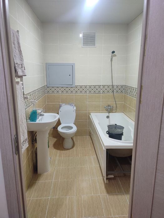 Qarshi citydan 3 xonali xonadon ijaraga beriladi hamma sharoiti bor.