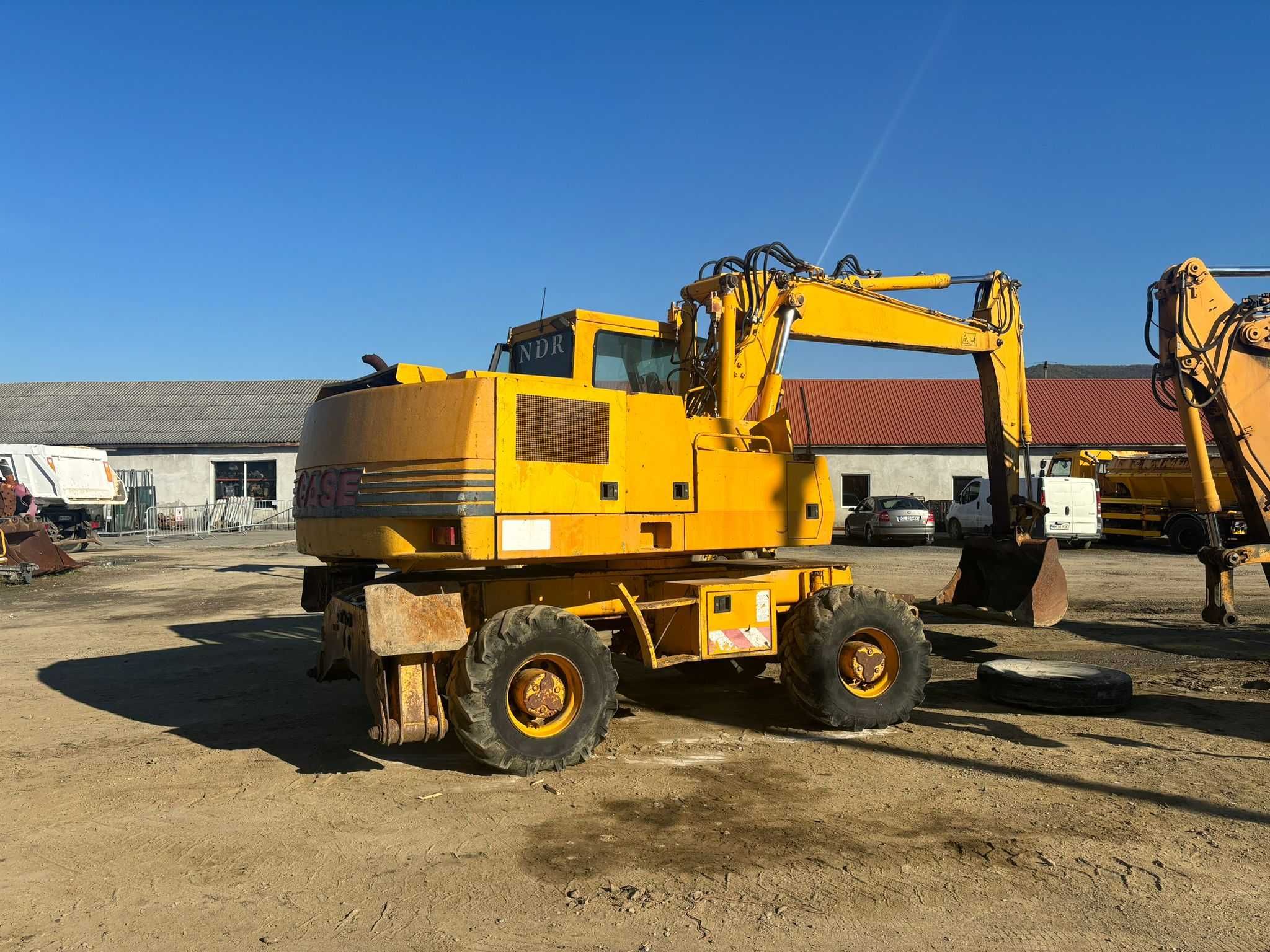 Dezmembrez excavator pe roti Case 988 P