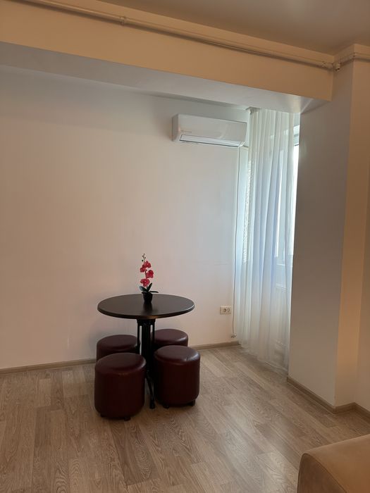 Apartament 3 camere, Militari Residence, 90.000 euro,direct proprietar