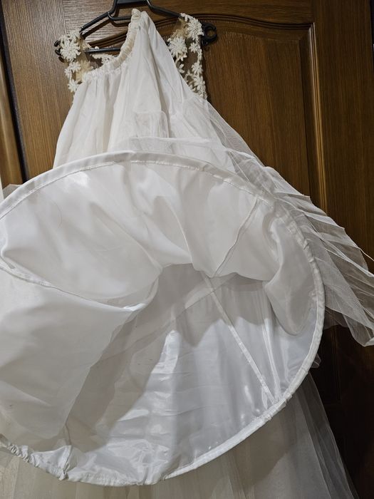 Сватбена рокля за 160см 48кг