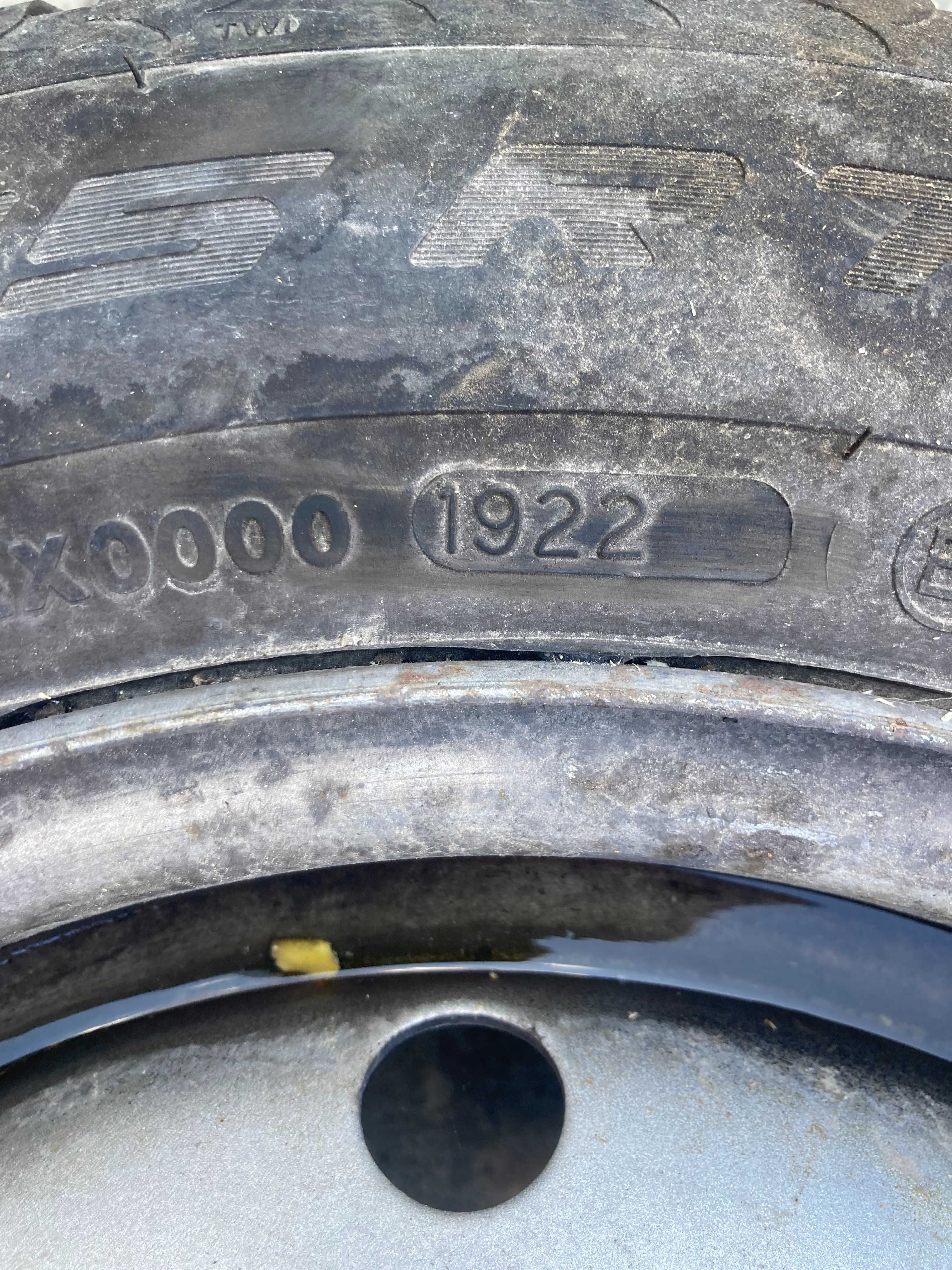 Продавам гуми с джанти 175 65 14  4х108