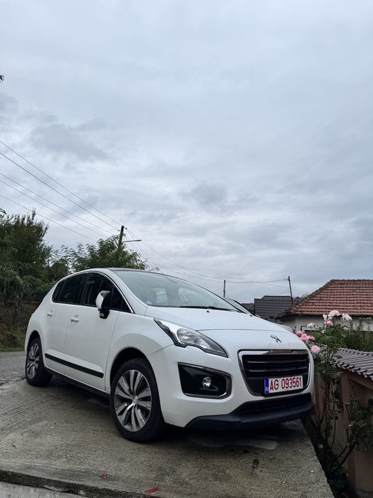 Peugeout 3008 Panoramic