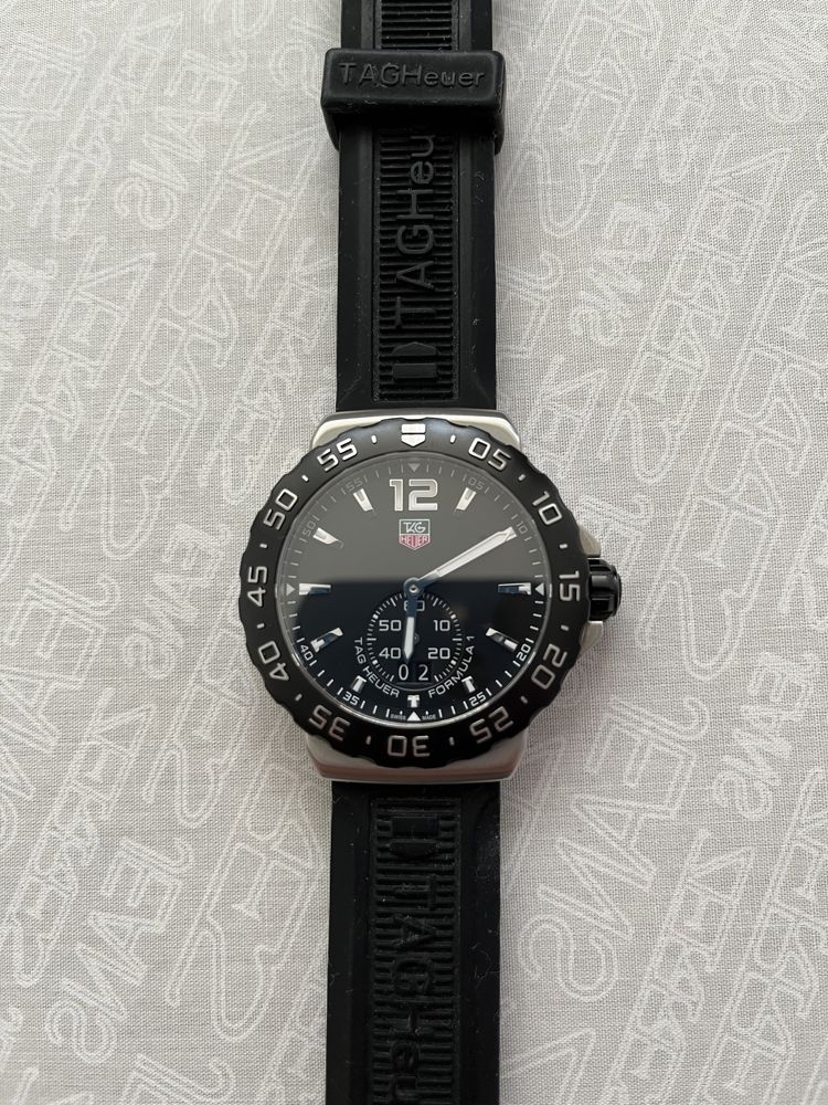 TAG HEUER Formula 1 grande date