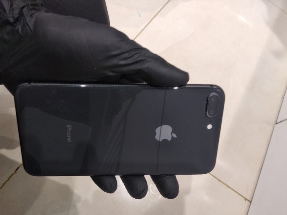 iPhone 8plus 256GB 84yomks