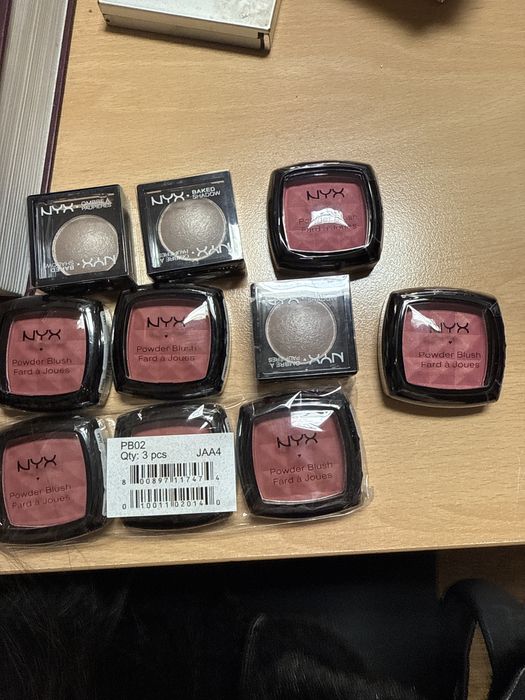 Сенки за очи и ружовр на NYX