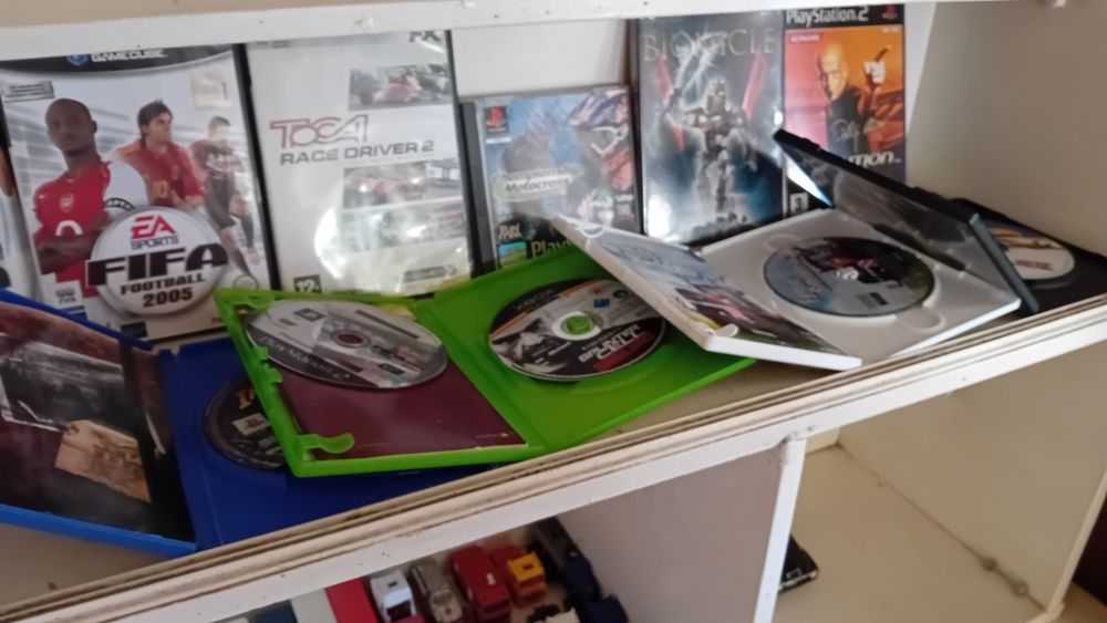 Vand lot de jocuri vechii