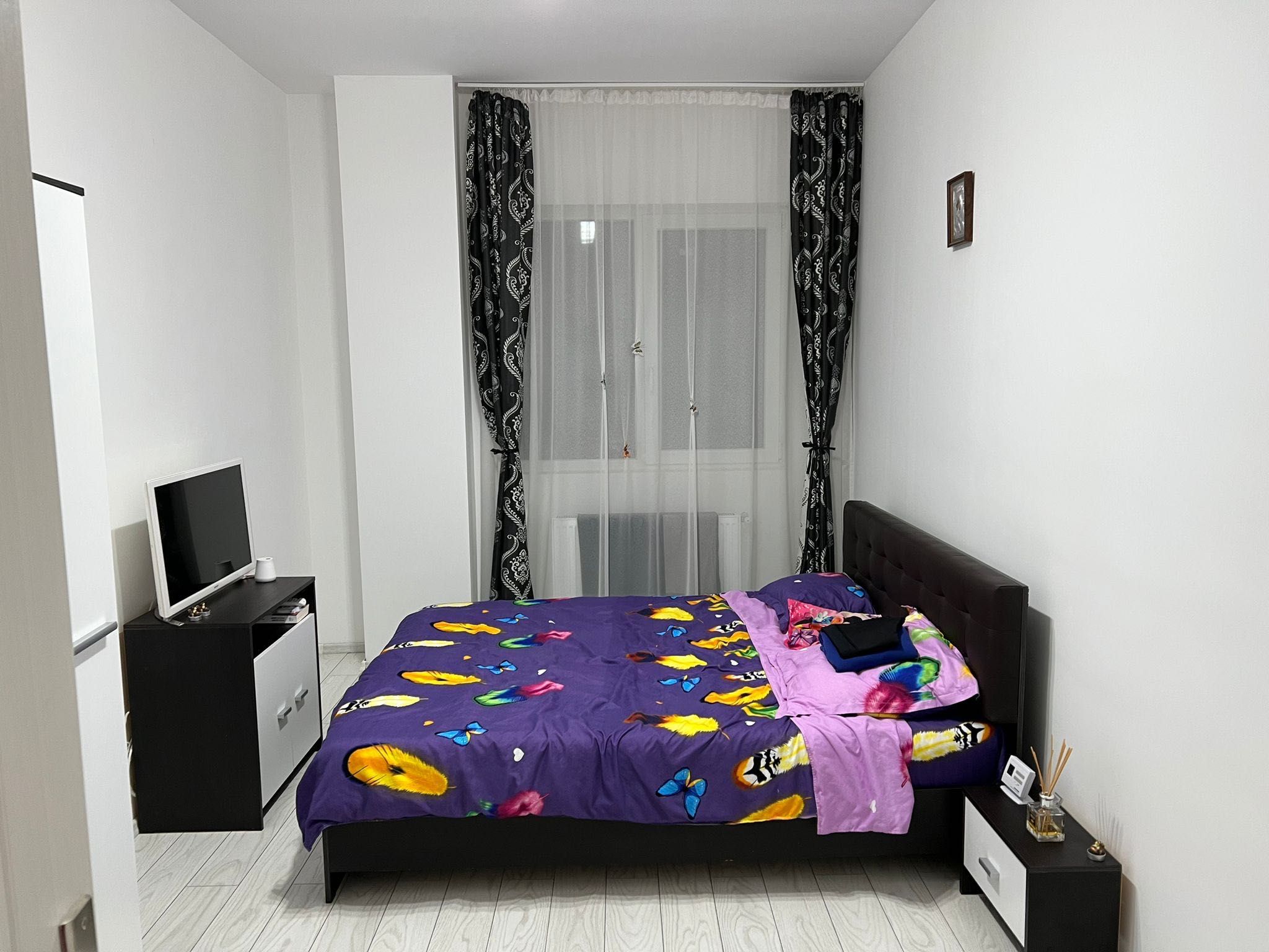 Închiriez apartament