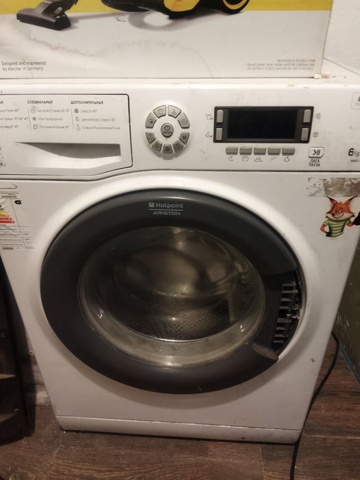 Стиральная машина хот поинт Аристон