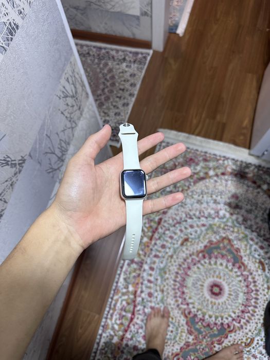 продает apple watch se nike