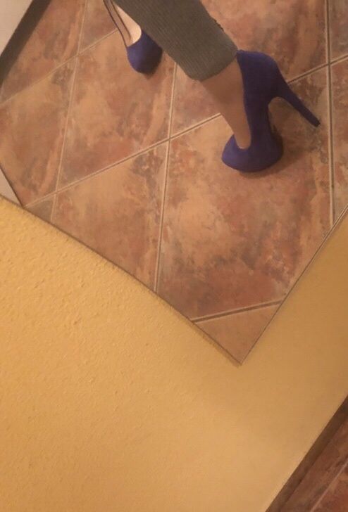 Pantofi albastri Nissa din piele naturala