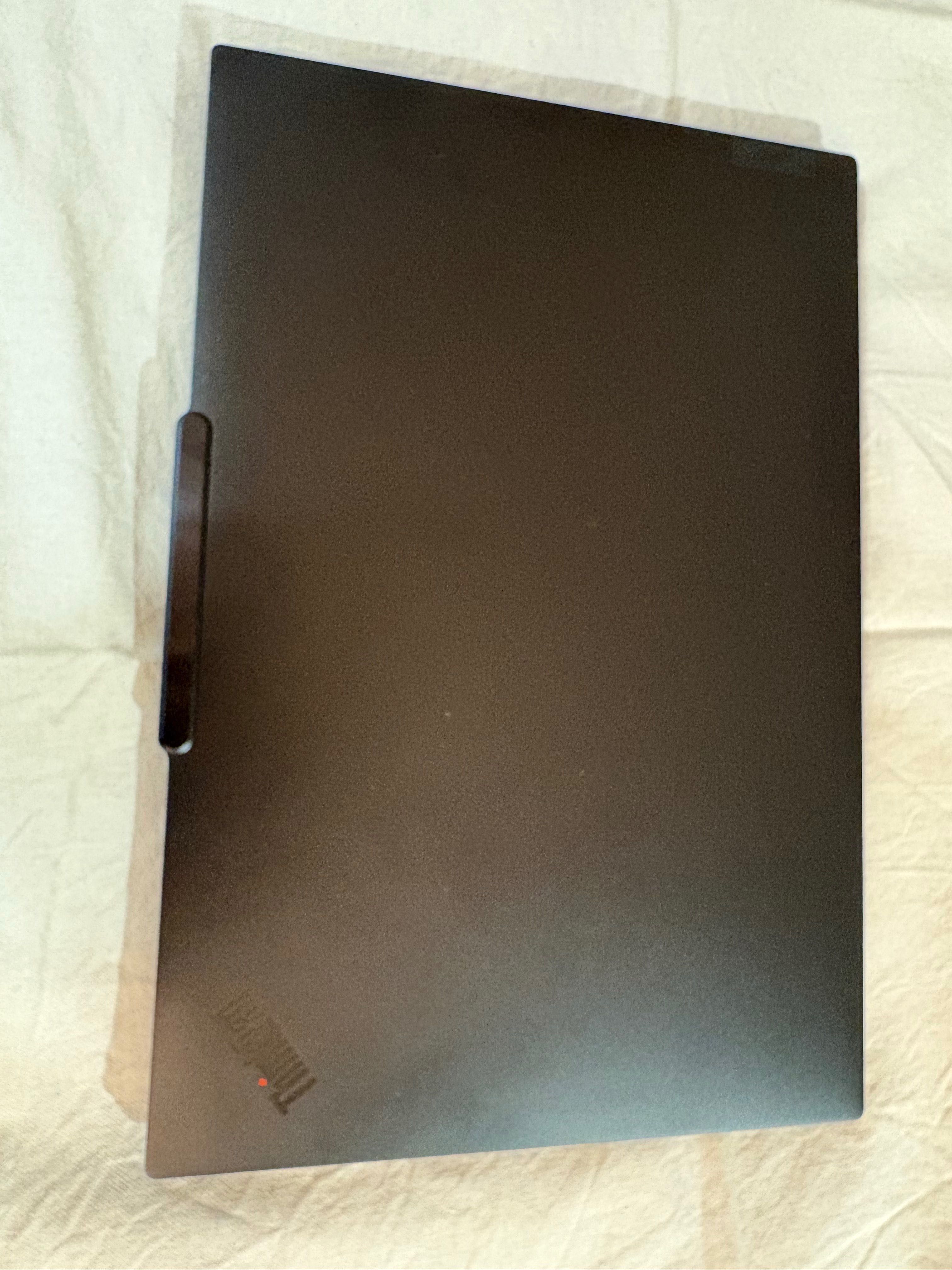 Lenovo ThinkPad P1 Gen 7 16”2,5K 500nit RTX A1000 Ultra 7 165H 32/1Tb